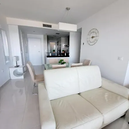 Bright Sea Senses With Sea Views דירה טורבייחה